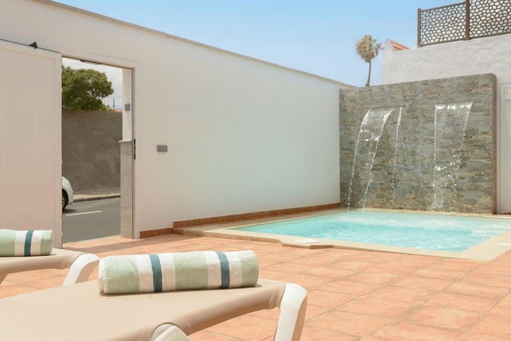 Villa Con Piscina En La Playa La Estrella  Exterior photo